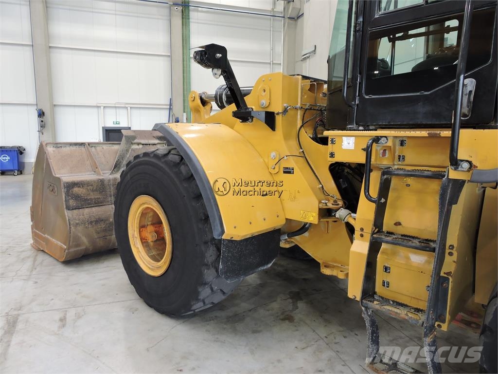 CAT 972M Wielladers