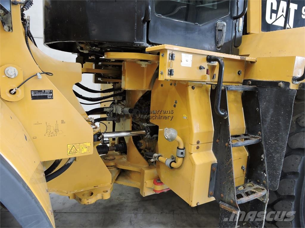 CAT 972M Wielladers