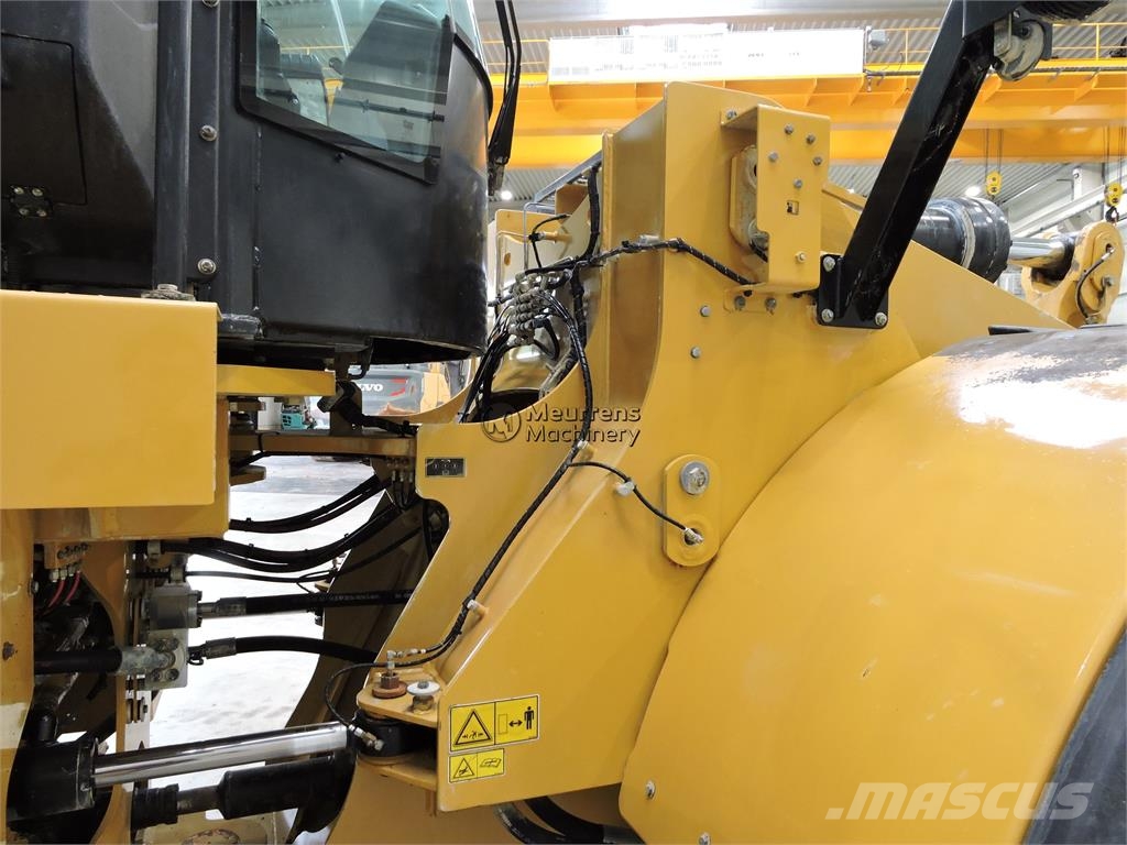 CAT 972M Wielladers