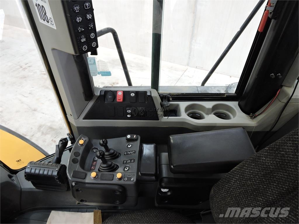 CAT 972M Wielladers