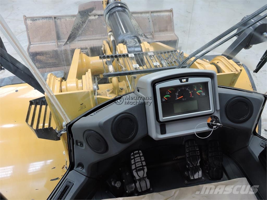 CAT 972M Wielladers