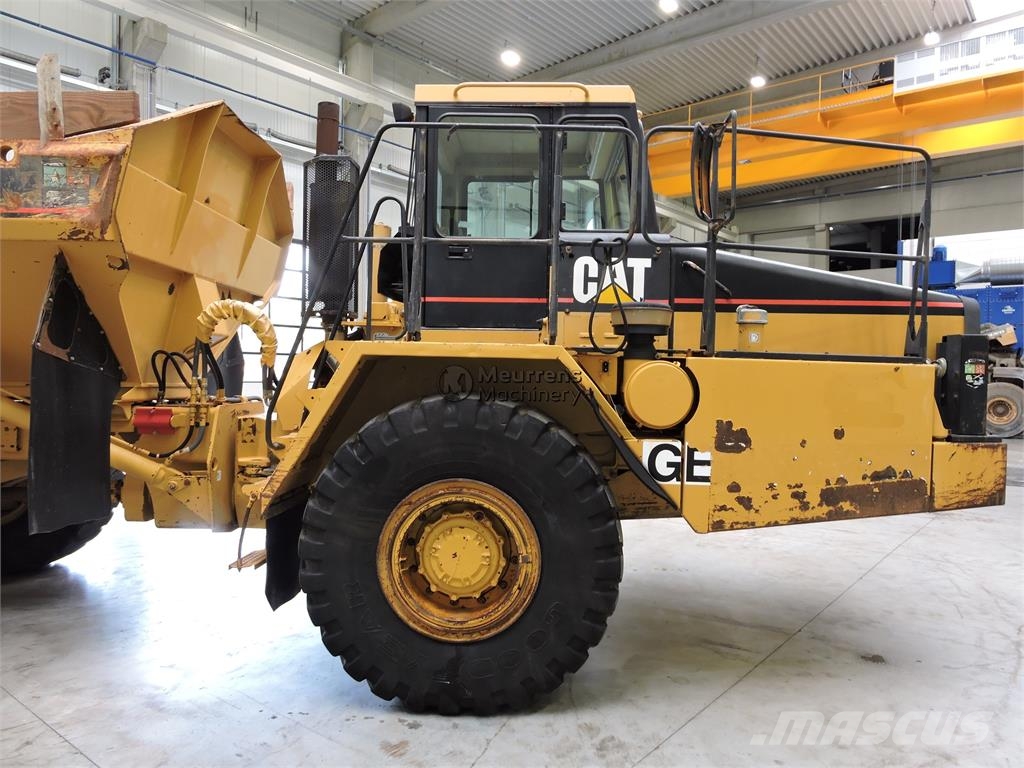 CAT D250E ساحبات مفصلية