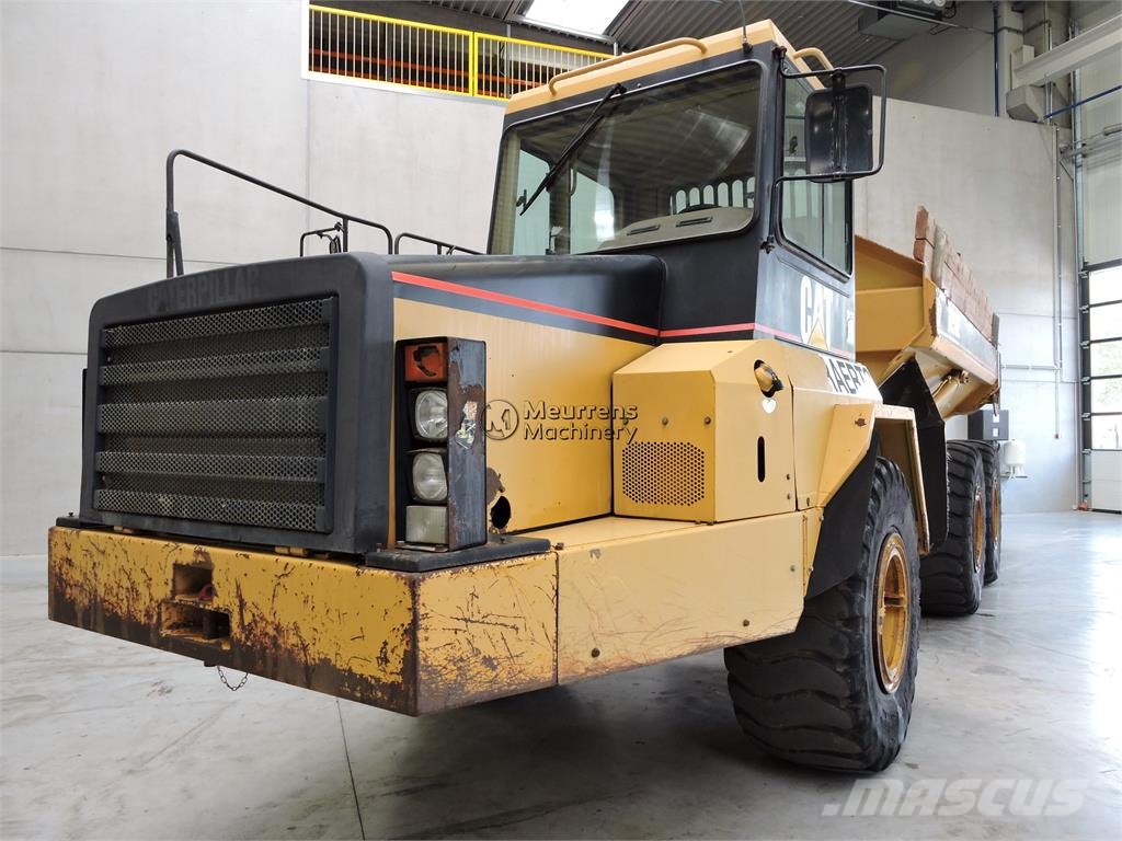 CAT D250E ساحبات مفصلية