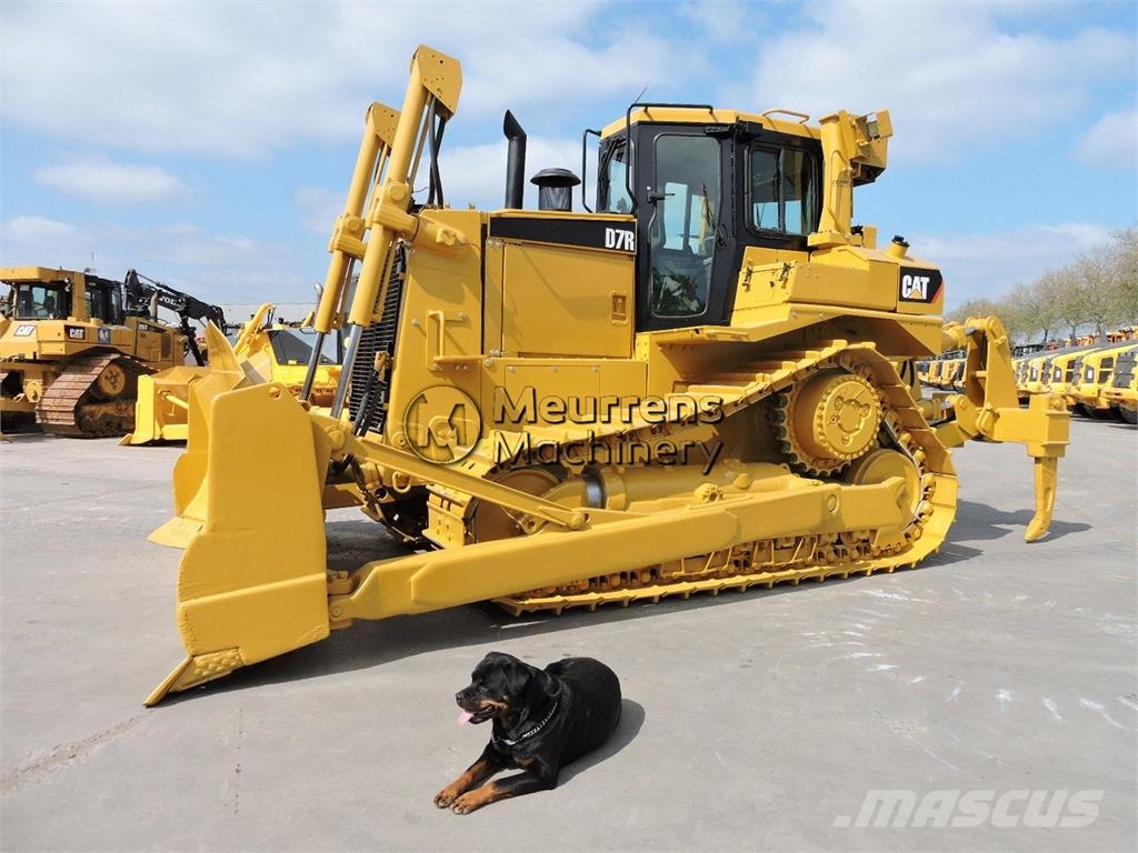 CAT D7R Buldozere