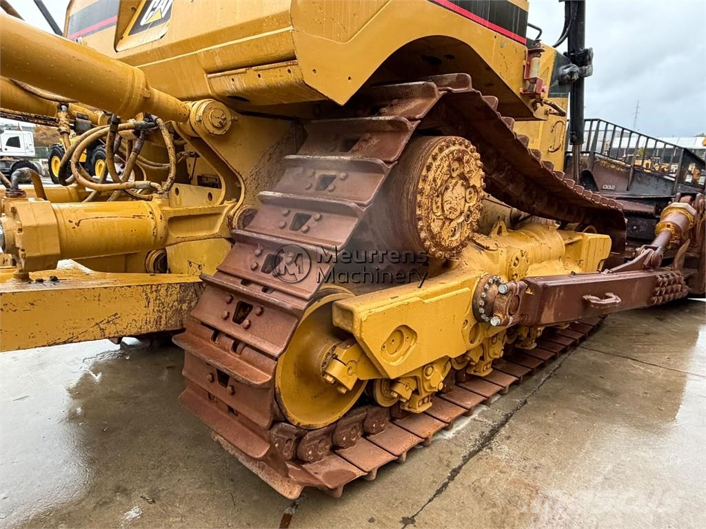 CAT D8T Bulldozers