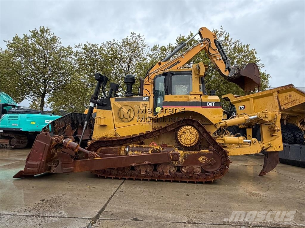 CAT D8T Bulldozers