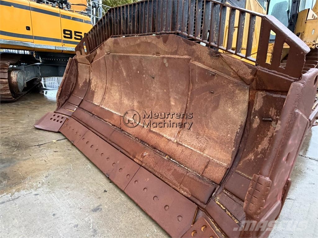 CAT D8T Bulldozers