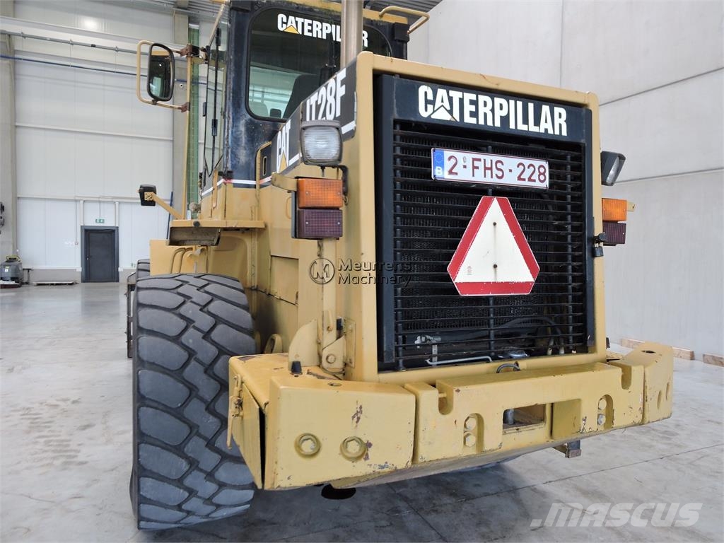 CAT IT28F لوادر بعجل
