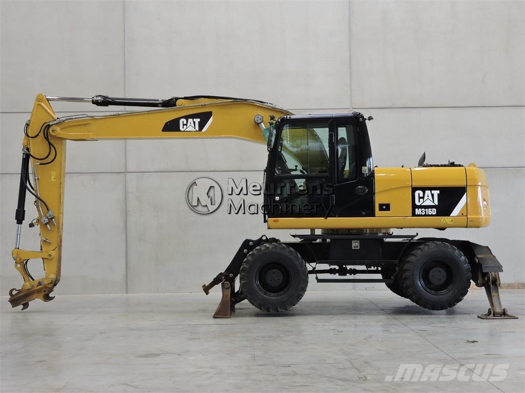 CAT M316D حفارات بعجل