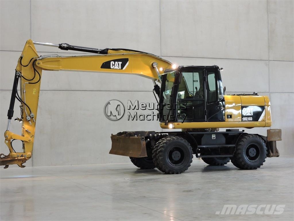 CAT M316D حفارات بعجل