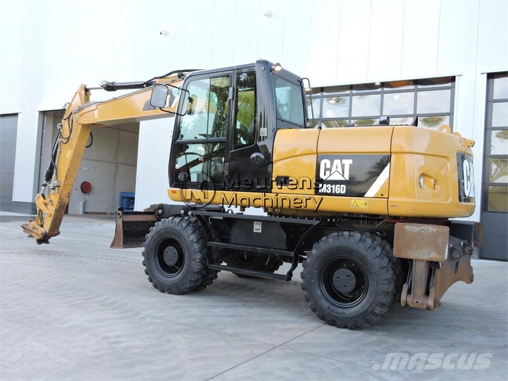CAT M316D حفارات بعجل