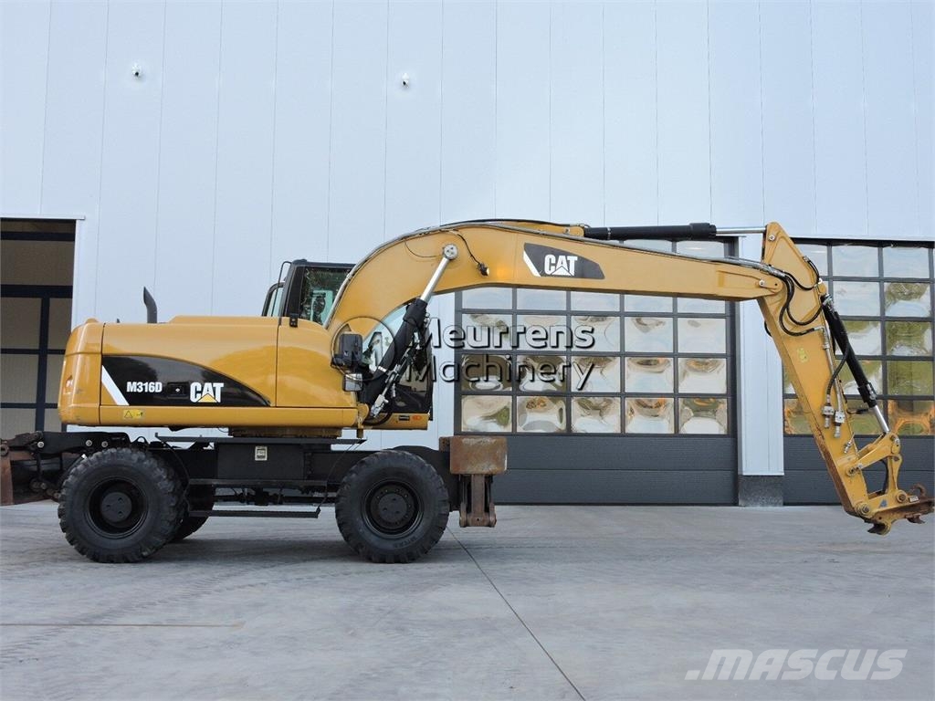 CAT M316D حفارات بعجل