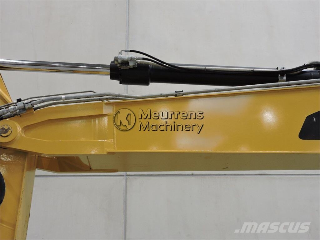 CAT M316D حفارات بعجل
