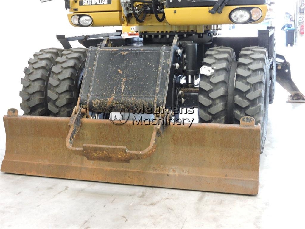 CAT M316D حفارات بعجل