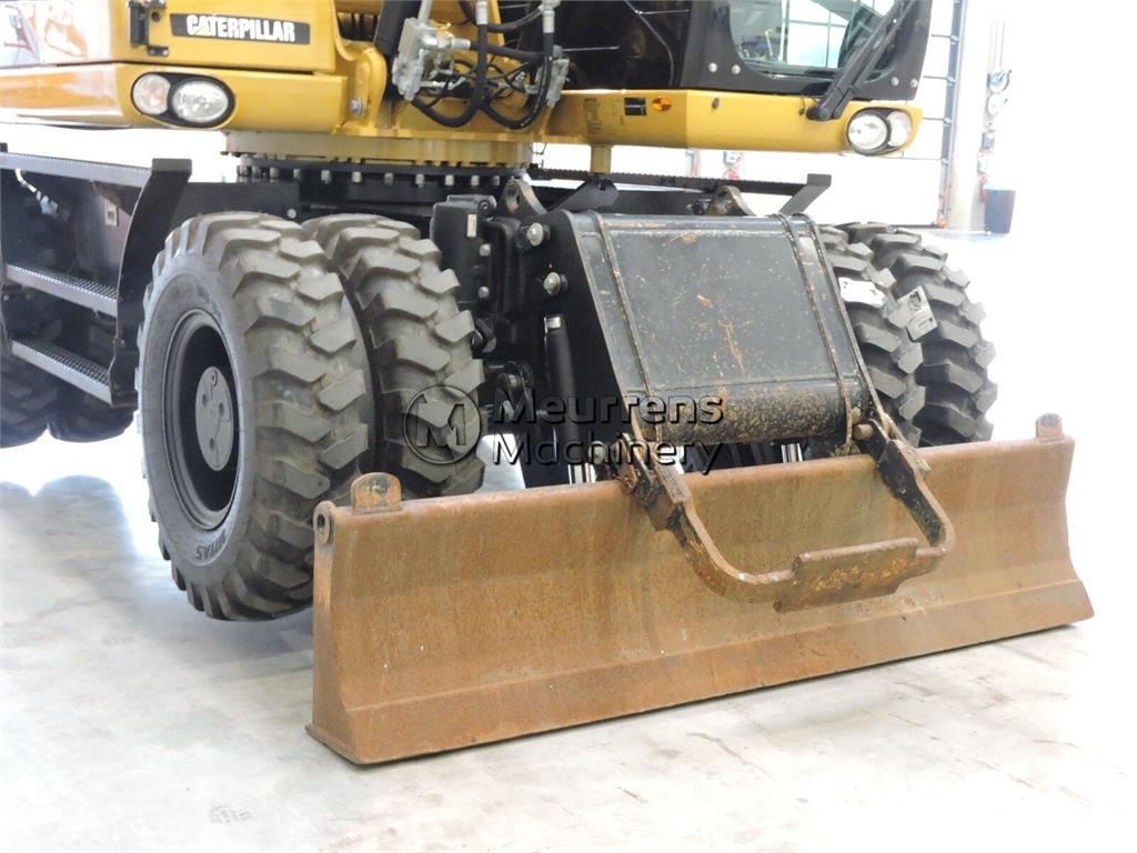 CAT M316D حفارات بعجل