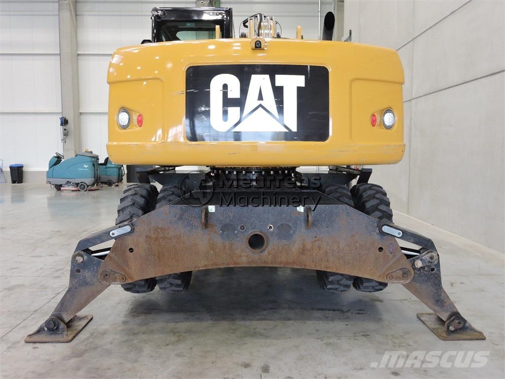 CAT M316D حفارات بعجل