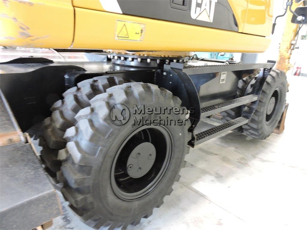 CAT M316D حفارات بعجل