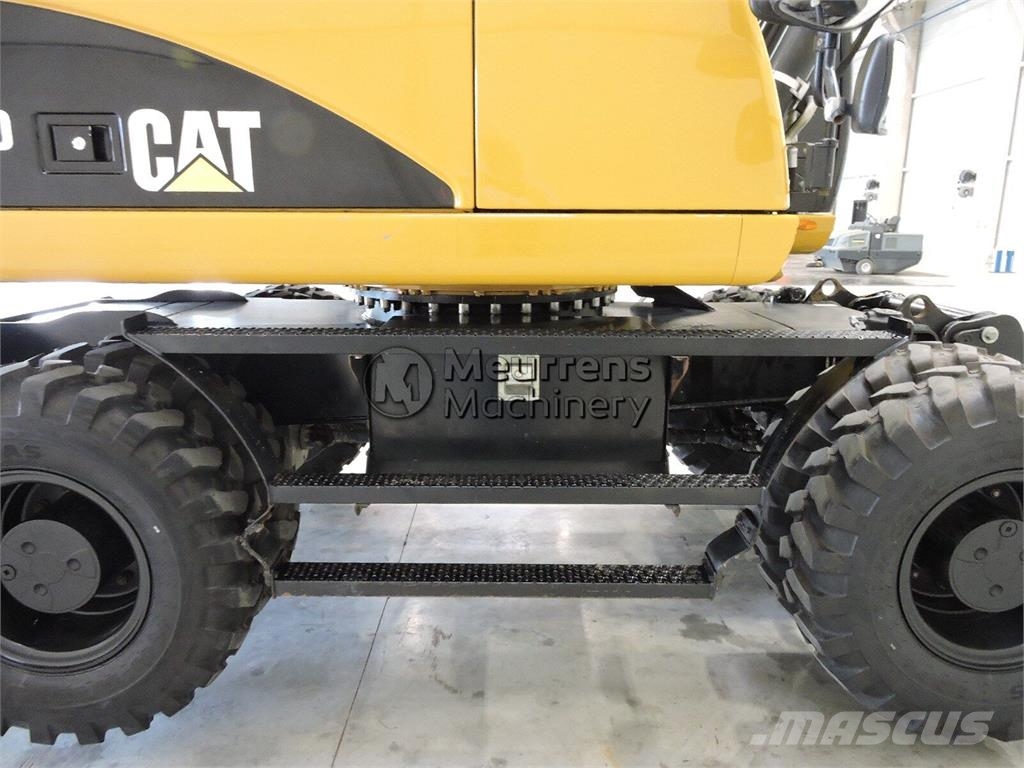 CAT M316D حفارات بعجل