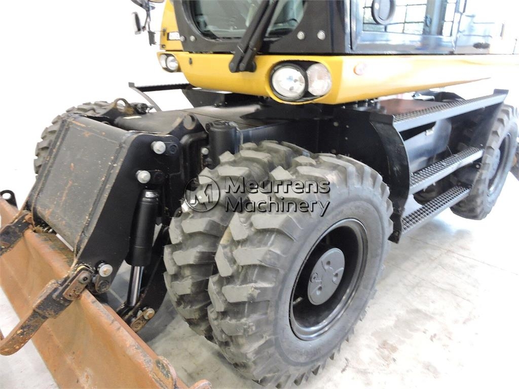 CAT M316D حفارات بعجل