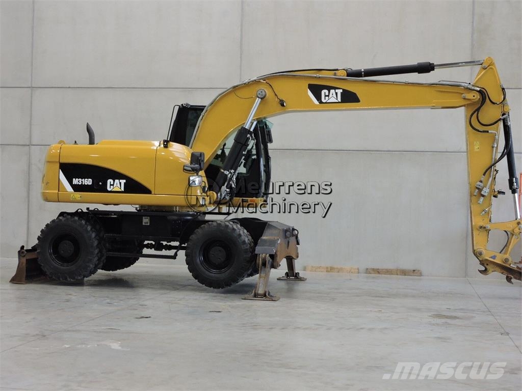 CAT M316D حفارات بعجل