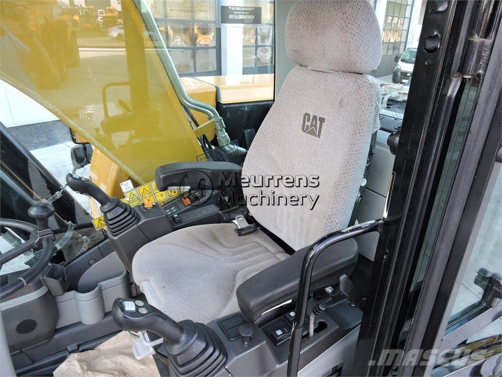CAT M316D حفارات بعجل