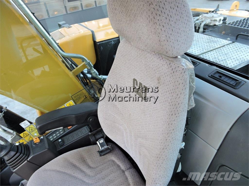 CAT M316D حفارات بعجل