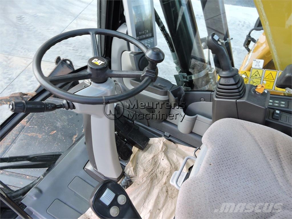 CAT M316D حفارات بعجل
