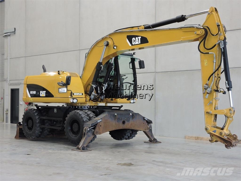 CAT M316D حفارات بعجل
