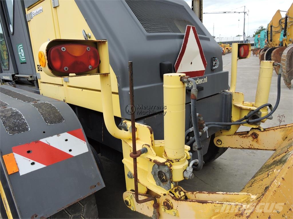 HBM BG110TA-4 معدات تمهيد الطرق