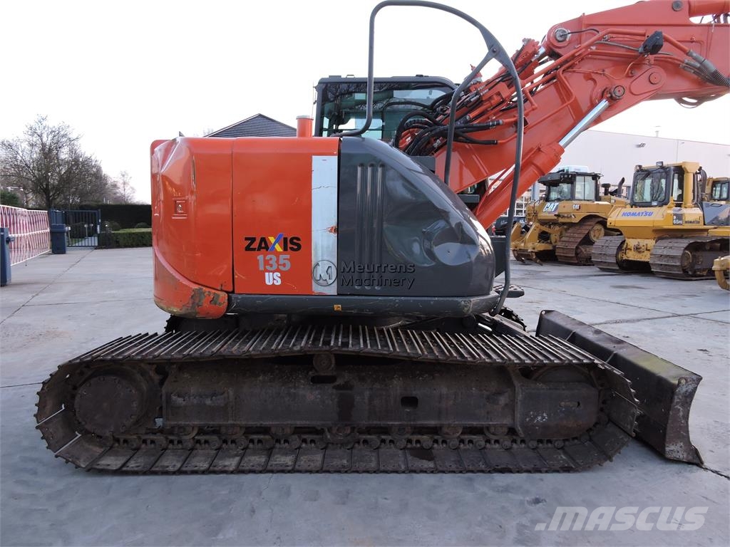 Hitachi ZX135 Raupenbagger