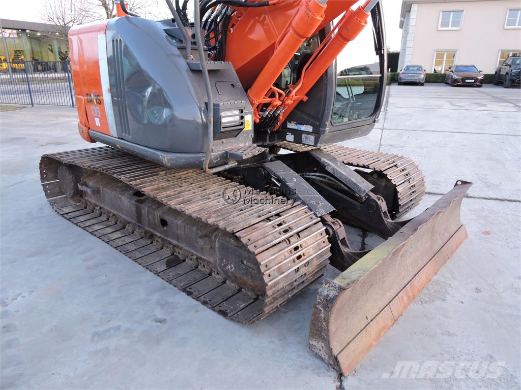 Hitachi ZX135 Raupenbagger