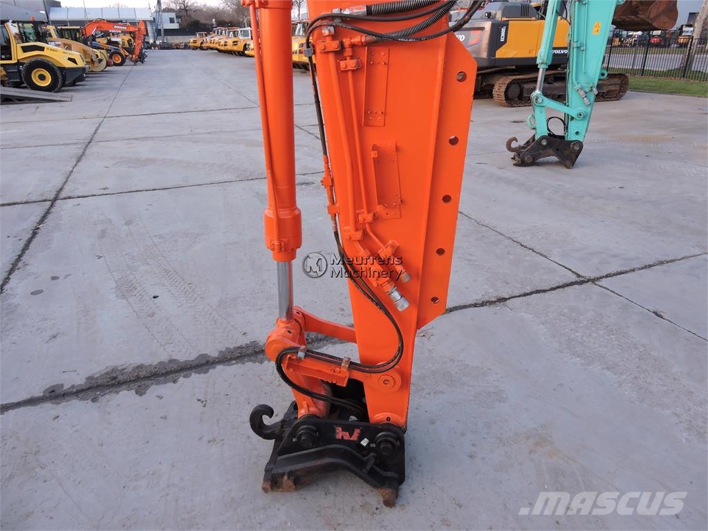 Hitachi ZX135 Raupenbagger