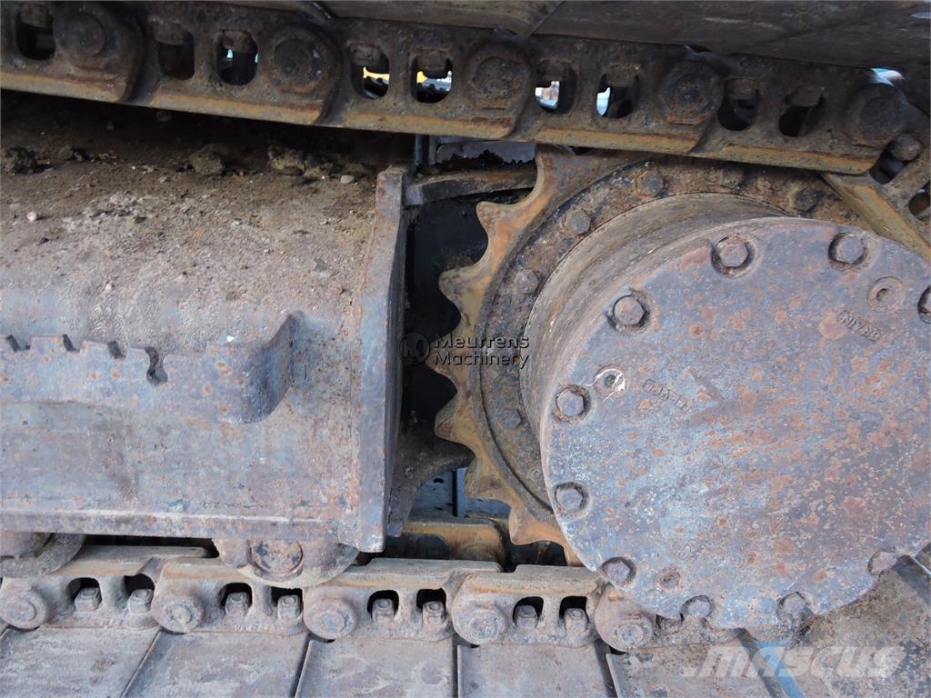 Hitachi ZX135 Raupenbagger