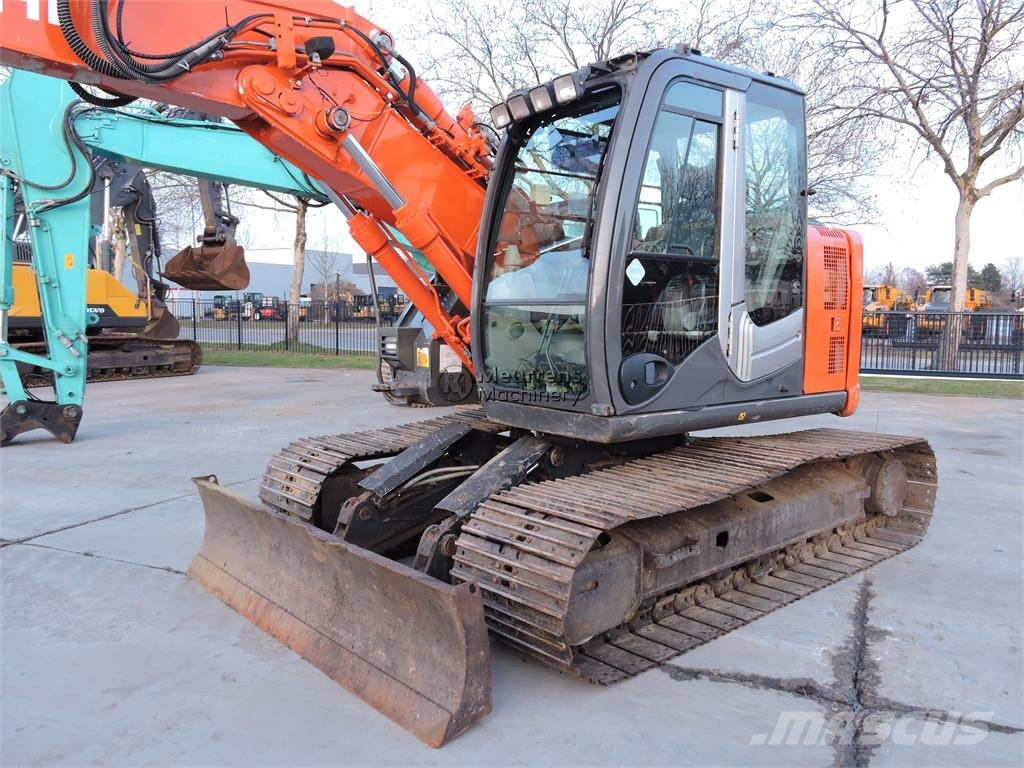 Hitachi ZX135 Raupenbagger