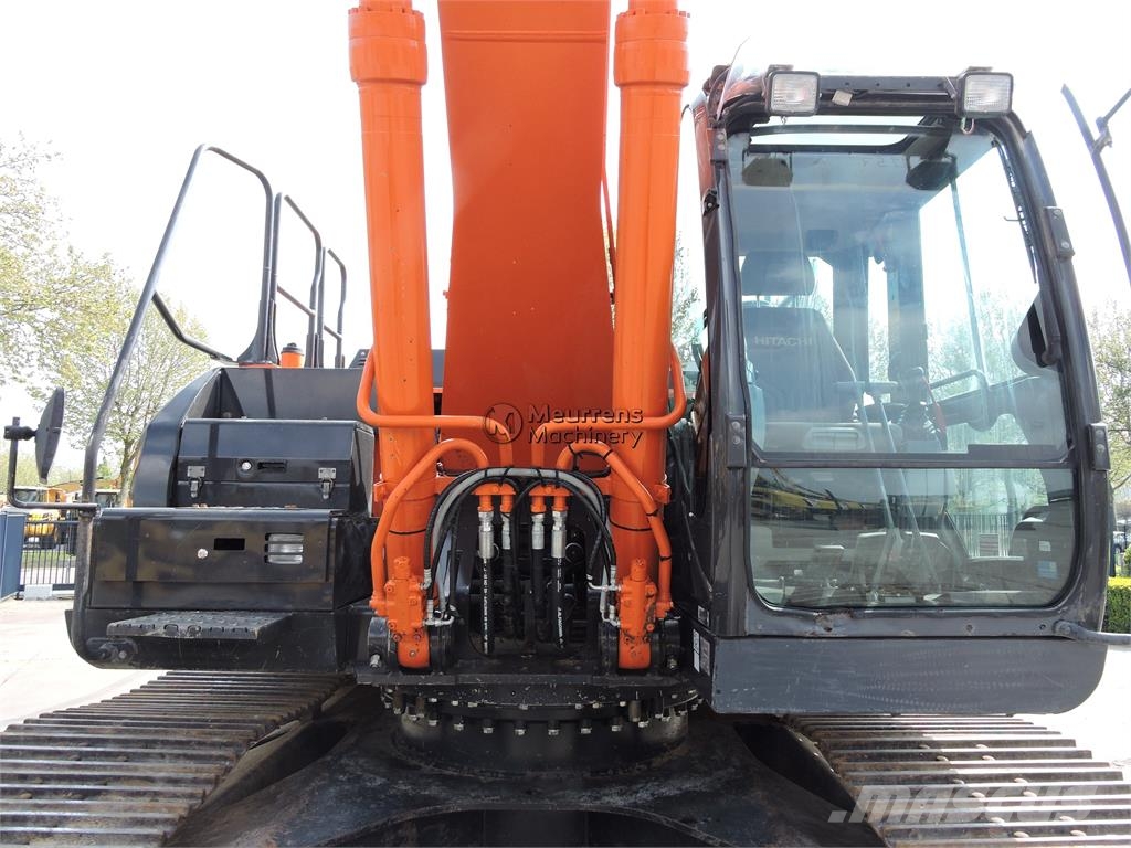 Hitachi ZX300 Belgium Machine Bageri guseničari