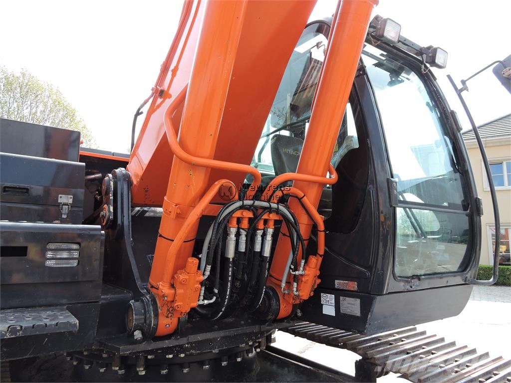 Hitachi ZX300 Belgium Machine Bageri guseničari
