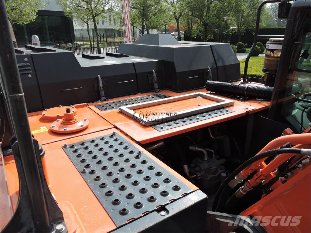 Hitachi ZX300 Belgium Machine Bageri guseničari
