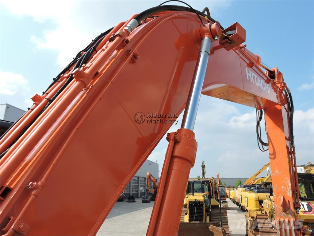 Hitachi ZX300 Belgium Machine Bageri guseničari