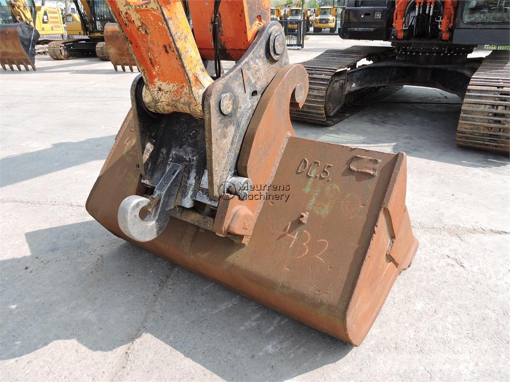 Hitachi ZX300 Belgium Machine Bageri guseničari