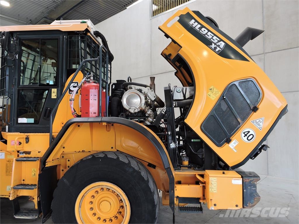 Hyundai HL955A لوادر بعجل
