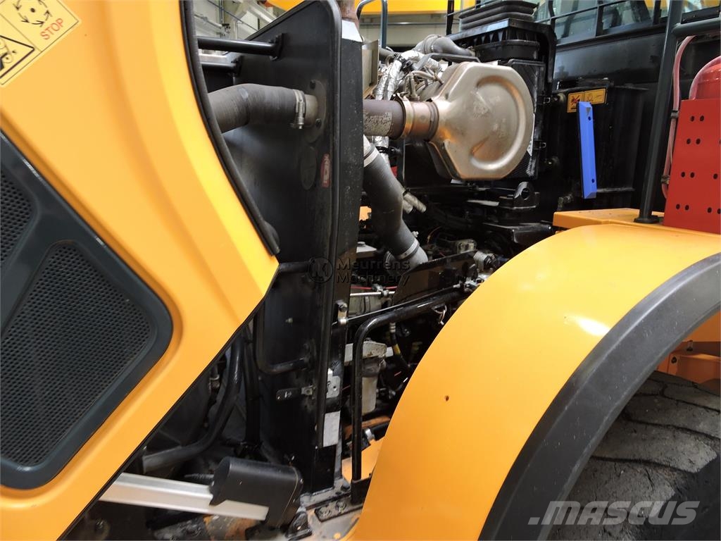 Hyundai HL955A لوادر بعجل