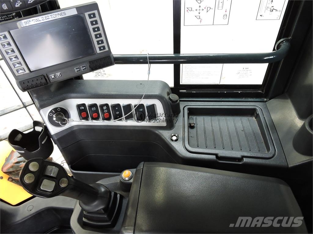 Hyundai HL955A لوادر بعجل