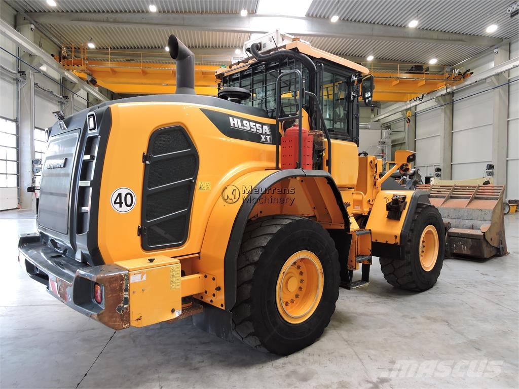 Hyundai HL955A لوادر بعجل
