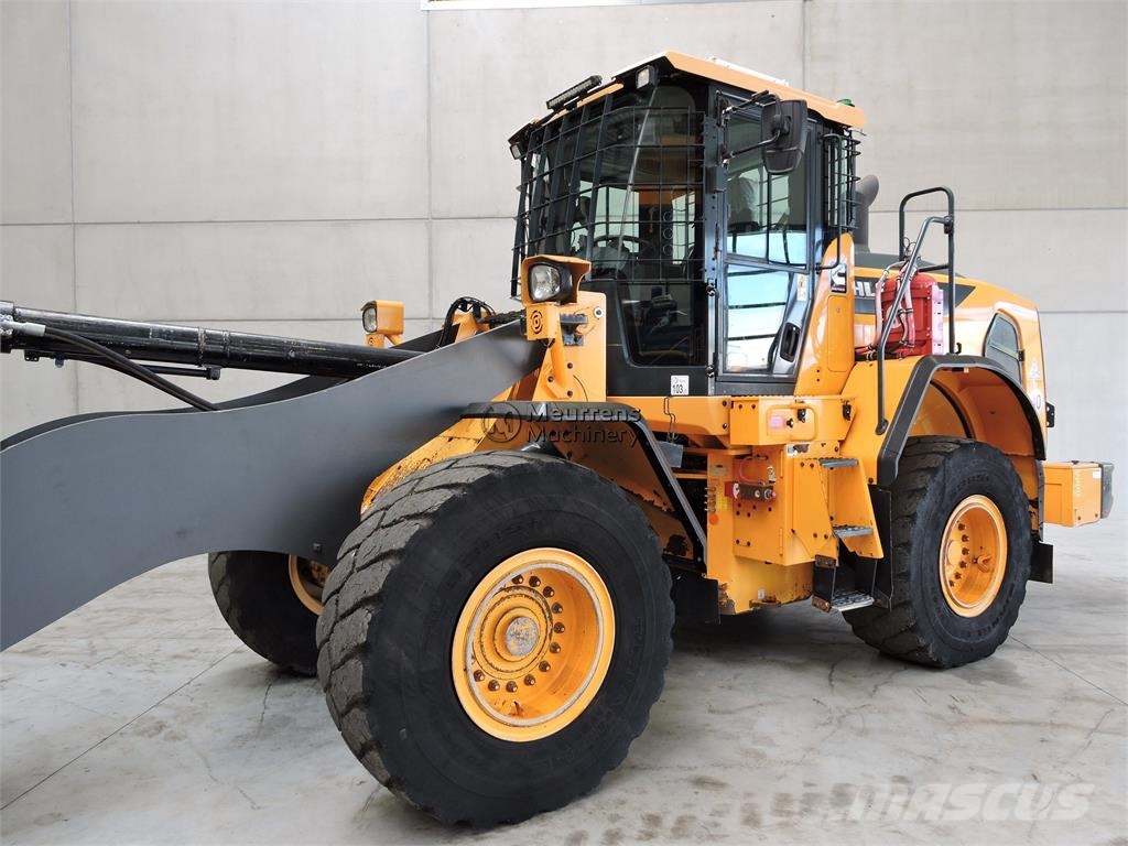 Hyundai HL955A لوادر بعجل