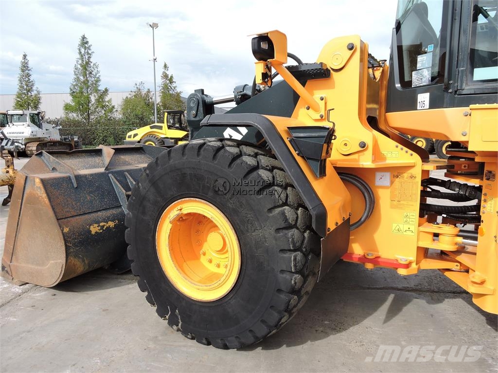 Hyundai HL960 A Rataslaadurid