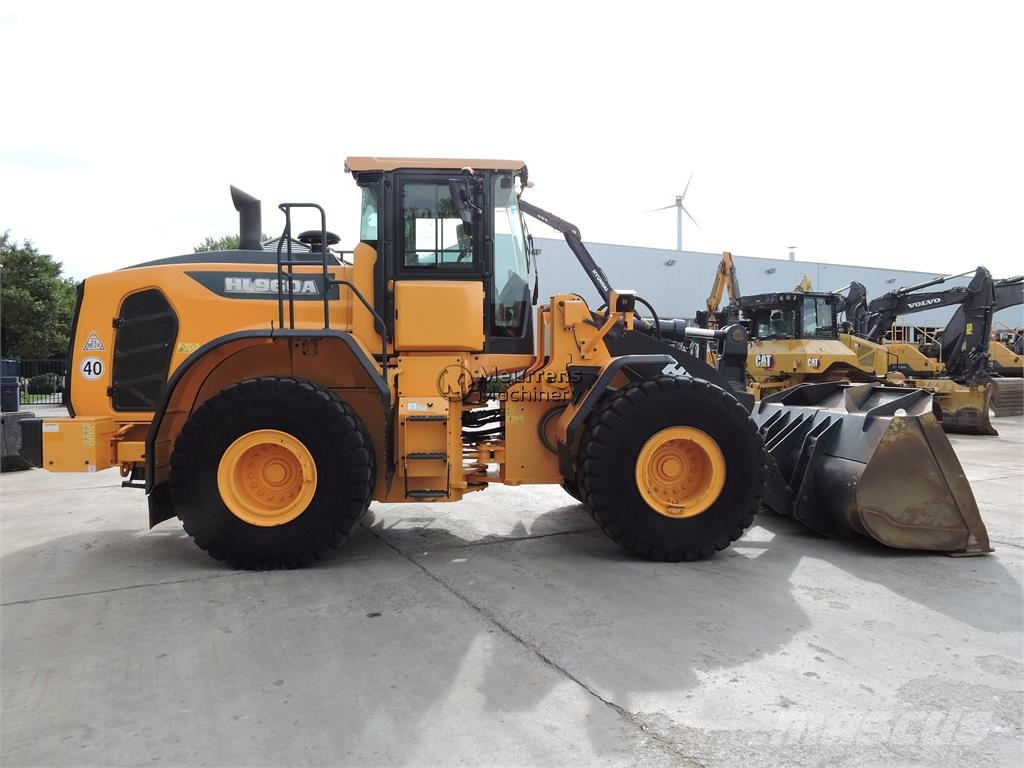 Hyundai HL960 A Rataslaadurid