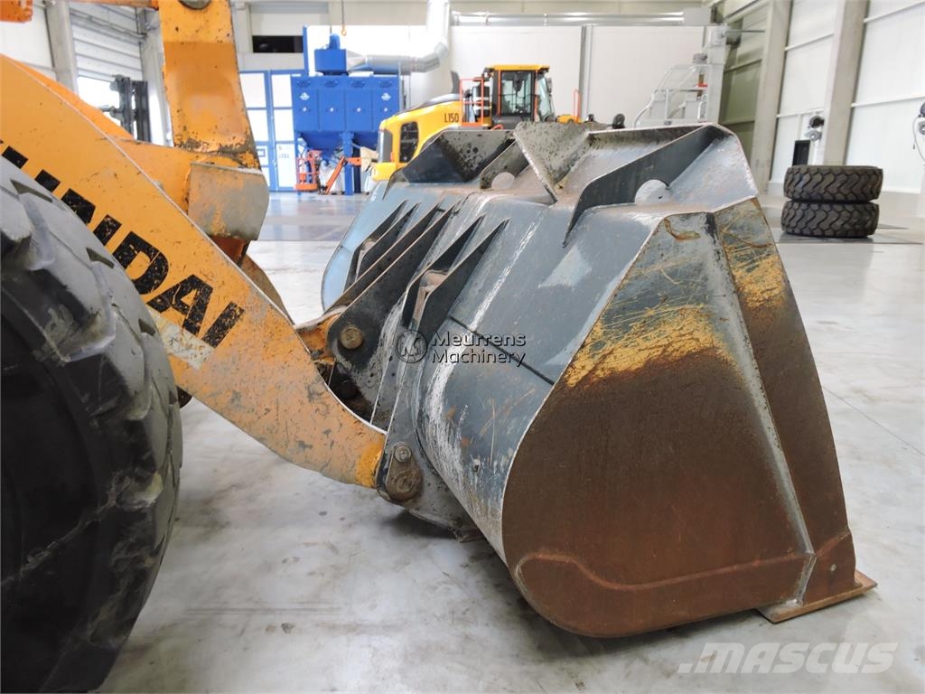 Hyundai HL970 휠로우더