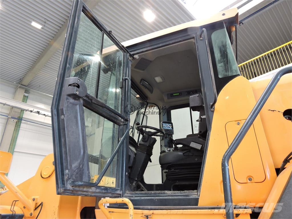 Hyundai HL970 휠로우더