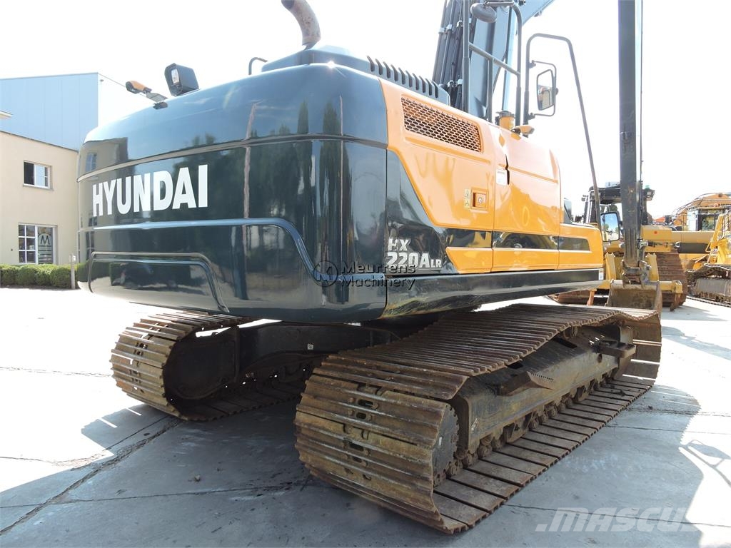 Hyundai HX220 LC Longreach CE حفارات زحافة