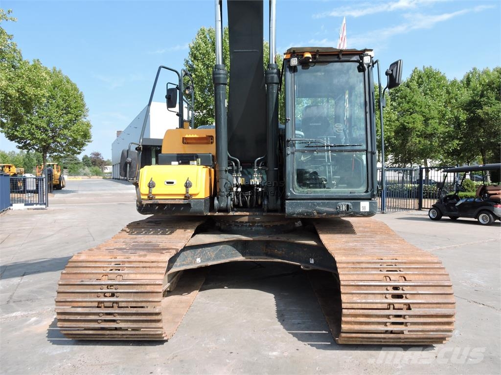 Hyundai HX220 LC Longreach CE حفارات زحافة